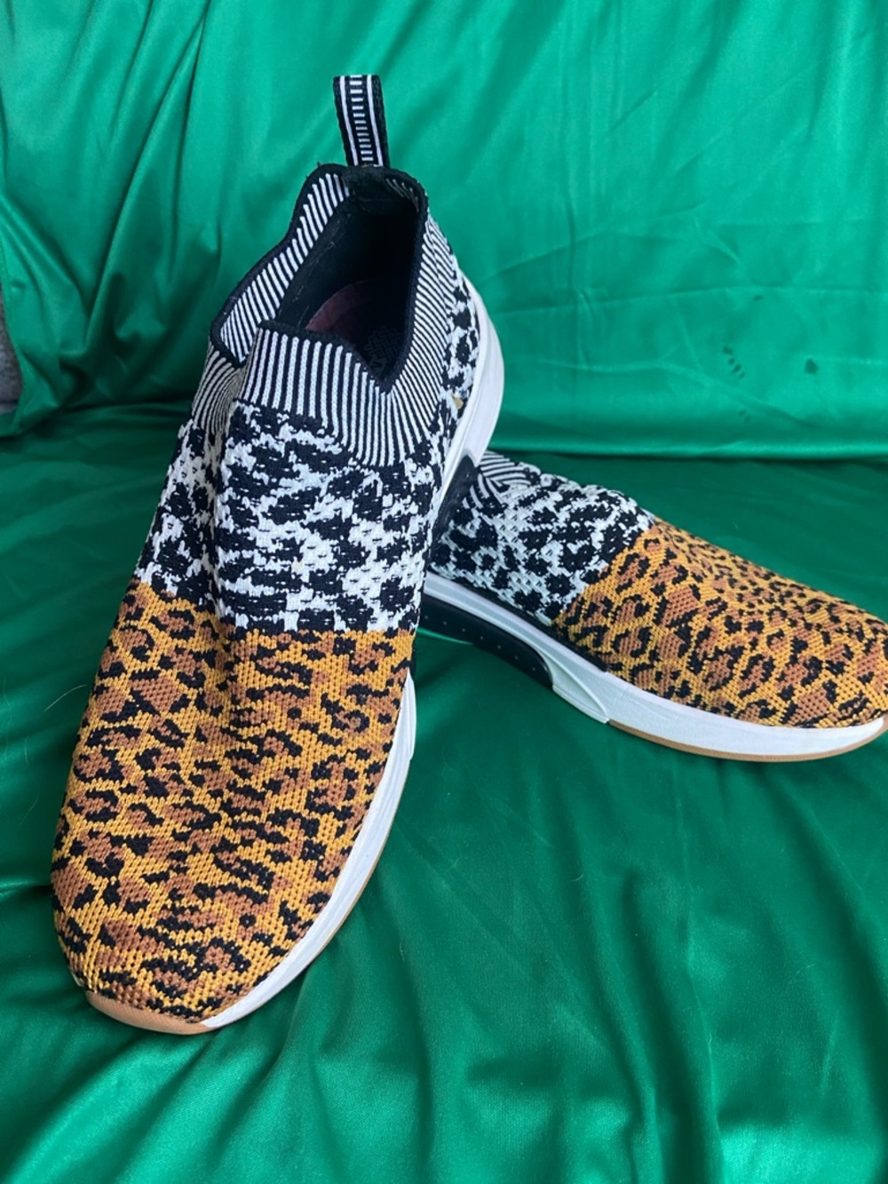 Mark Nason Slip-On Knit Sneakers in Black, White & Yellow Leopard size 7